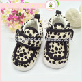 2015 nouveau design étoile motif coloré doux soled cuir léopard chaussures de bébé